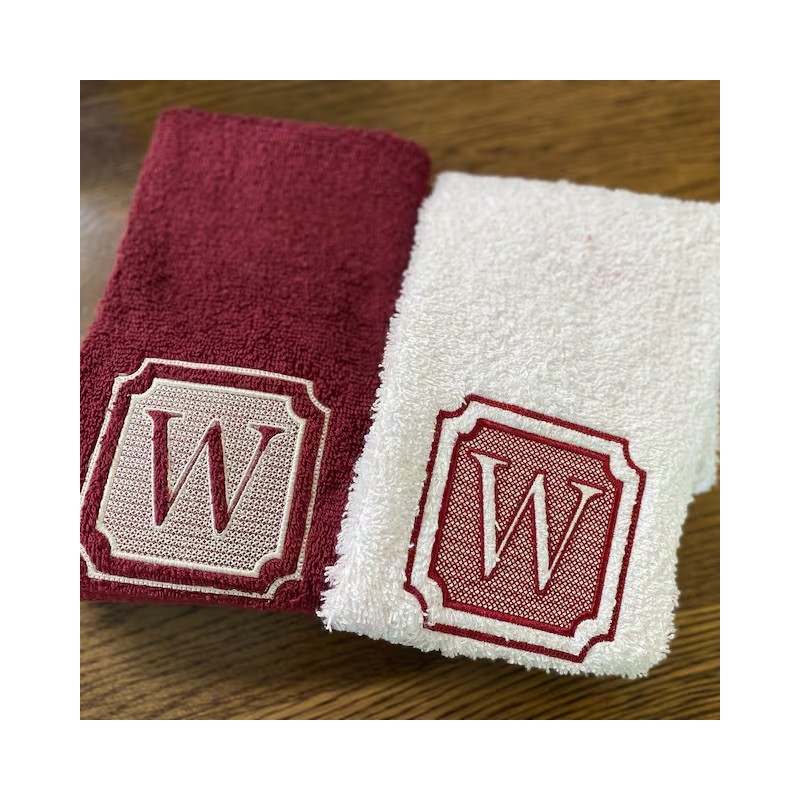copy of Serviette de toilette avec broderie embossée